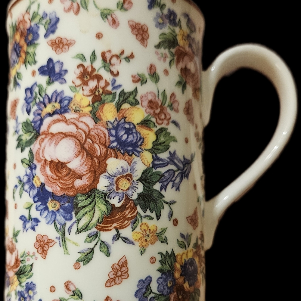 Vntge Royal Albert England Lady Caryle Coffee Mug Tea Cup-Excellent!  Bone China